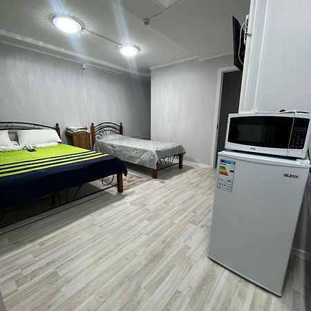 Appartement Ахметова 4 à Krasnoye Pole Extérieur photo